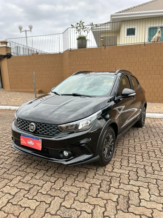 Carro Fiat Argo 2020 1.3 Trekking (Flex)