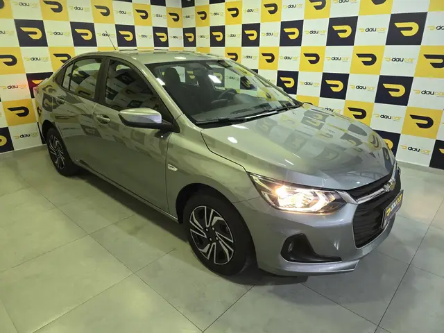 Carro Chevrolet Onix Plus 2024 LT 1.0