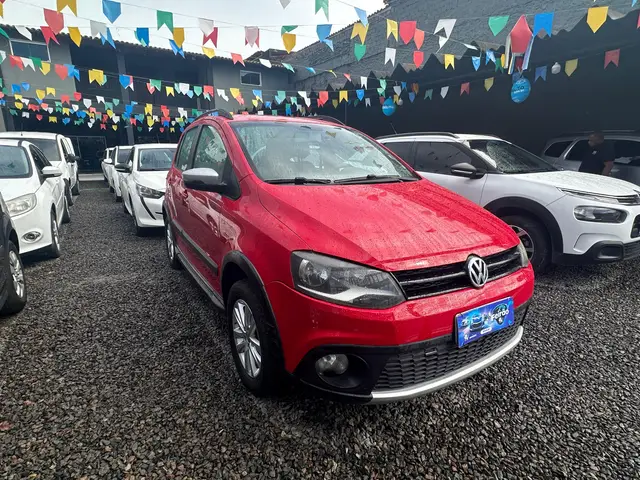 Carro Volkswagen CrossFox 2014 1.6 VHT (Flex)