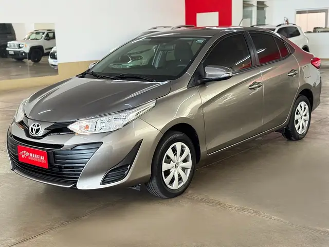 Carro Toyota Yaris Sedan 2021 1.5 XL Plus Connect CVT (Flex)