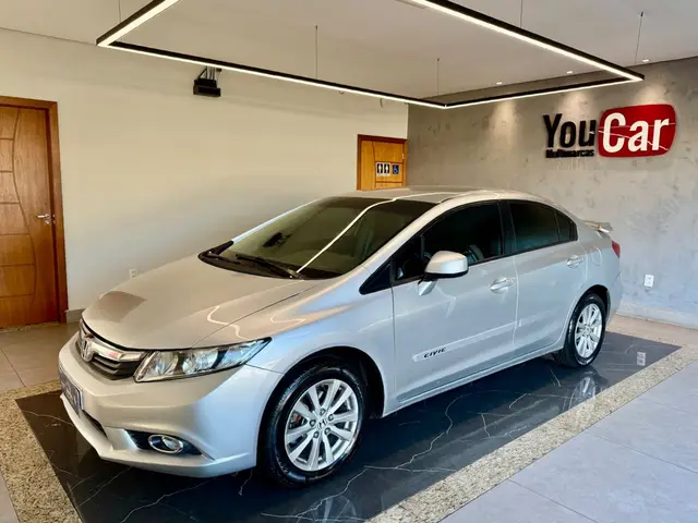 Carro Honda Civic 2012 New  LXS 1.8 16V i-VTEC (Flex)
