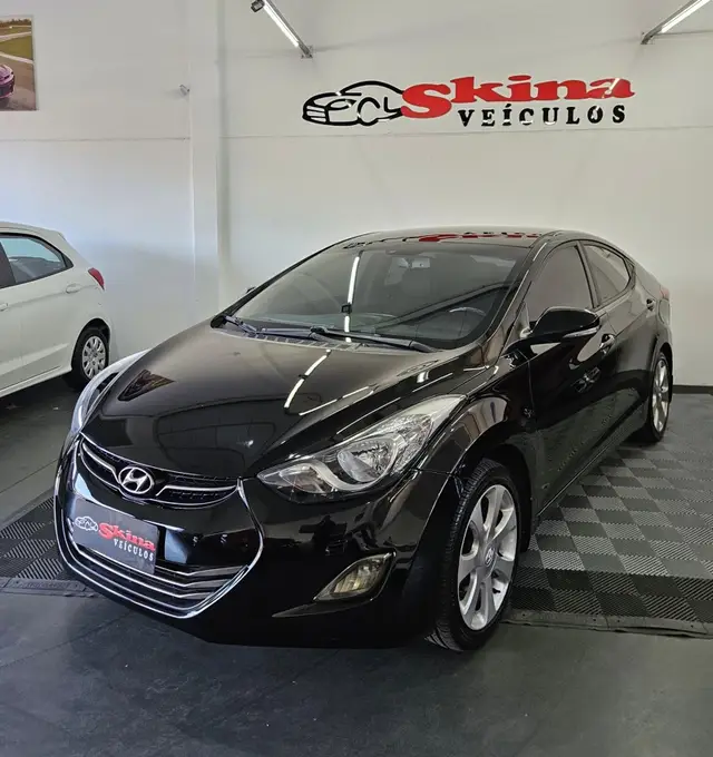 Carro Hyundai Elantra 2013 Sedan 1.8 GLS (aut)
