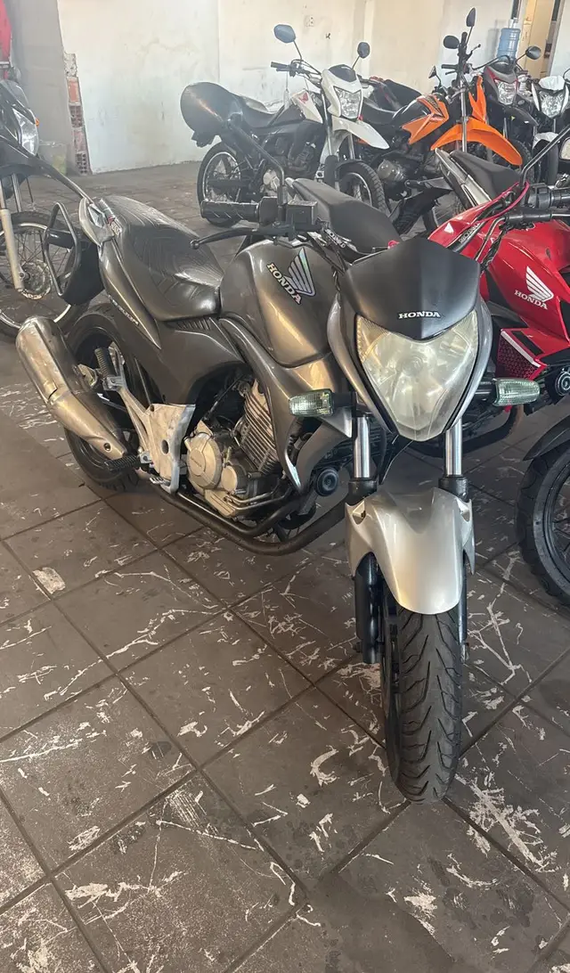 Moto Honda CB 300R 2010 (ABS)
