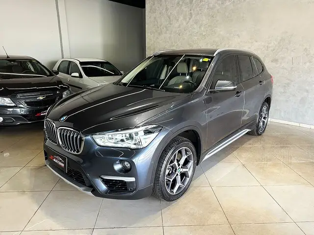 Carro BMW X1 2019 2.0 sDrive20i X-Line ActiveFlex