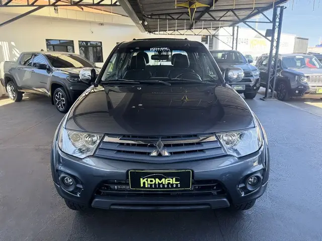 Carro Mitsubishi L200 Triton Sport 2015 3.2 DID-H HPE 4WD (Aut)