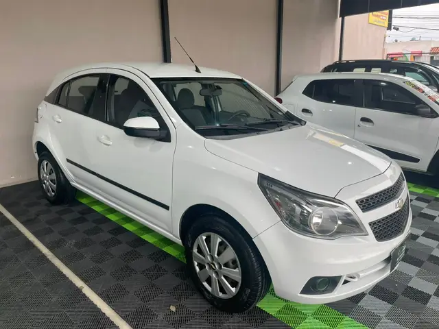 Carro Chevrolet Agile 2013 LT 1.4 8V (Flex)