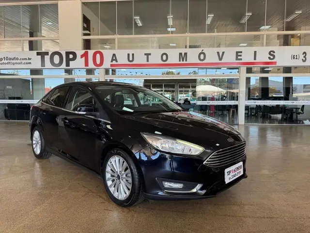 Carro Ford Focus Sedan 2017 SE 2.0 PowerShift