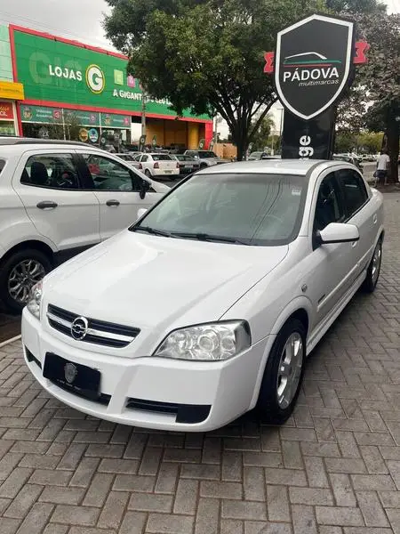 Carro Chevrolet Astra Hatch 2007 Advantage 2.0 (Flex)
