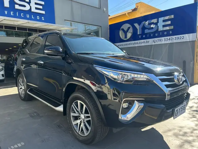 Carro Toyota SW4 2019 2.8 TDI SRX 7L 4x4 (Aut) (Diesel)