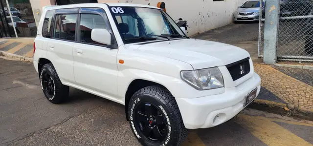 Carro Mitsubishi Pajero TR4 2006 2.0 16V (aut)