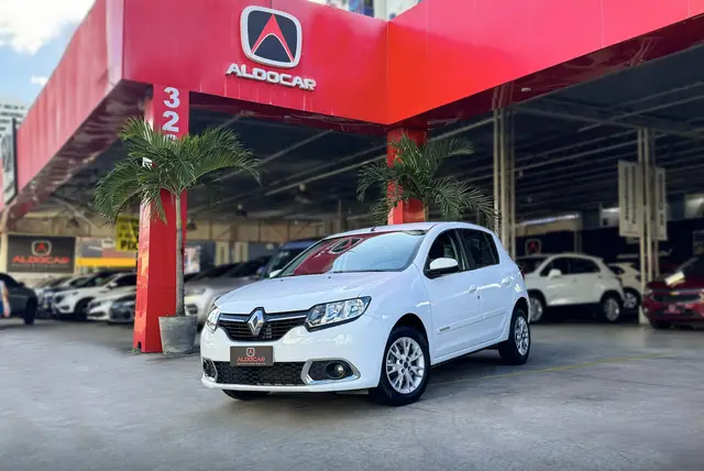 Carro Renault Sandero 2015 Expression 1.0 16V (Flex)