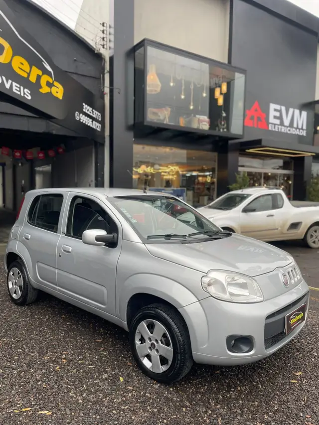 Carro Fiat Uno 2014 Vivace 1.0 8V (Flex) 4p