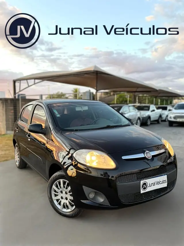Carro Fiat Palio 2013 Attractive 1.0 8V (Flex)