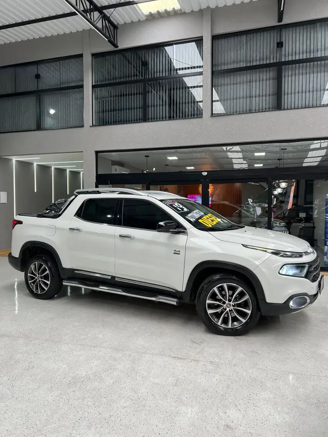 Carro Fiat Toro 2019 2.0 TDI Volcano Auto 4WD