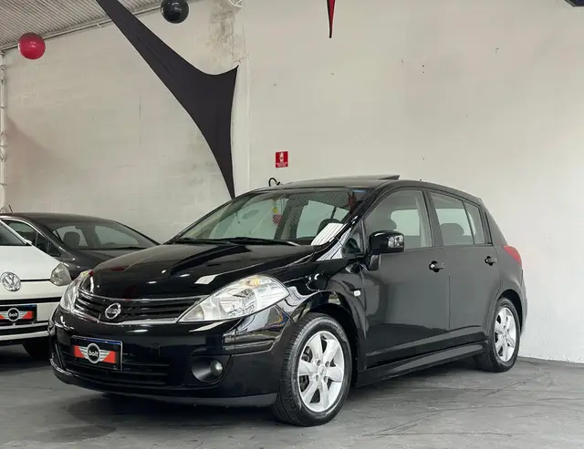 Carro Nissan Tiida 2012 SL 1.8 (flex) (aut)