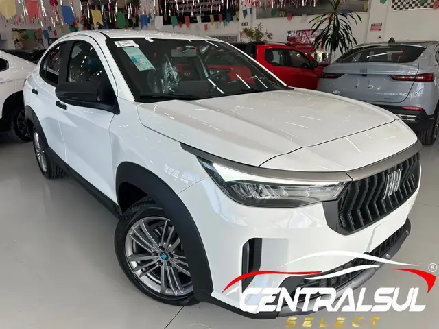 Carro Fiat Fastback 2026 Turbo 200