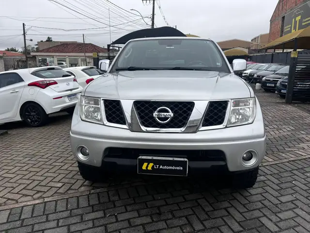 Carro Nissan Frontier 2008 SEL 4x4 2.5 16V (cab. dupla)