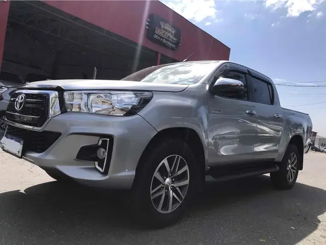Carro Toyota Hilux Cabine Dupla 2019 Hilux 2.8 16v TDI SRV CD 4x4 (Aut)