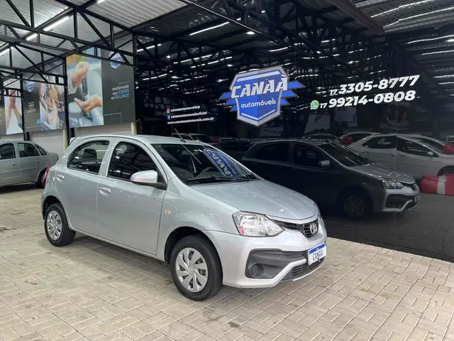 Carro Toyota Etios 2018 X 1.3 (Flex)