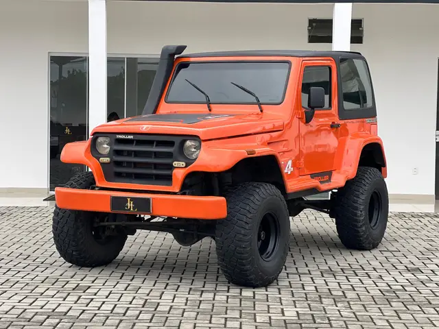 Carro Troller T4 2006 4x4 3.0 (teto rígido)