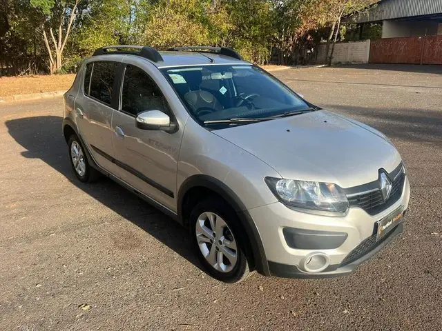 Carro Renault Sandero Stepway 2016 1.6 8V Easy-R (Flex)