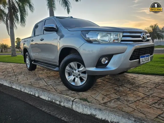 Carro Toyota Hilux Cabine Dupla 2018 Hilux 2.8 TDI SRV CD 4x4 (Aut)