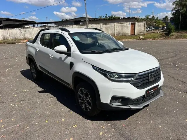 Carro Fiat Strada 2021 Volcano 1.3 CD (Flex)