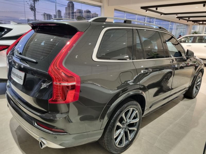 XC90 2.0 T6 Momentum AWD