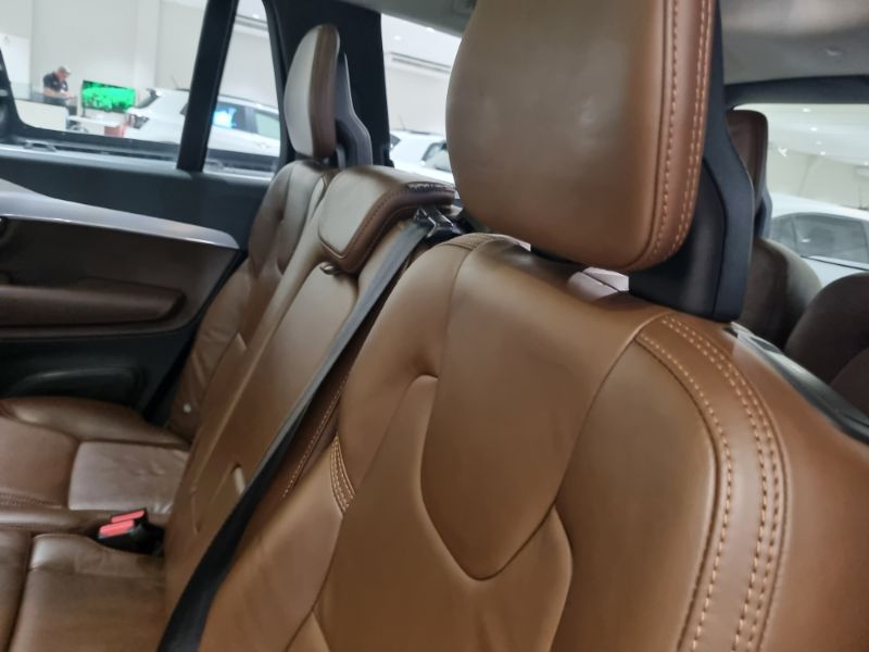 XC90 2.0 T6 Momentum AWD