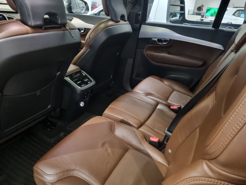 XC90 2.0 T6 Momentum AWD