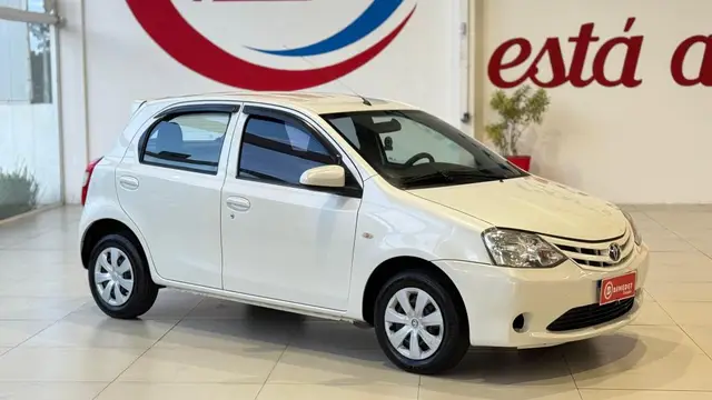 Carro Toyota Etios 2016 X 1.3 (Flex)