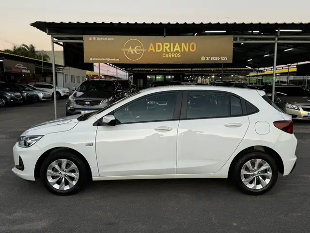 Carro Chevrolet Onix 2023 LT 1.0 Turbo