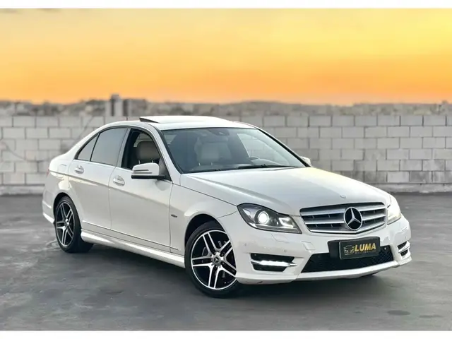 Carro Mercedes-Benz Classe C 2012 C 250 Sport 1.8 CGI Turbo