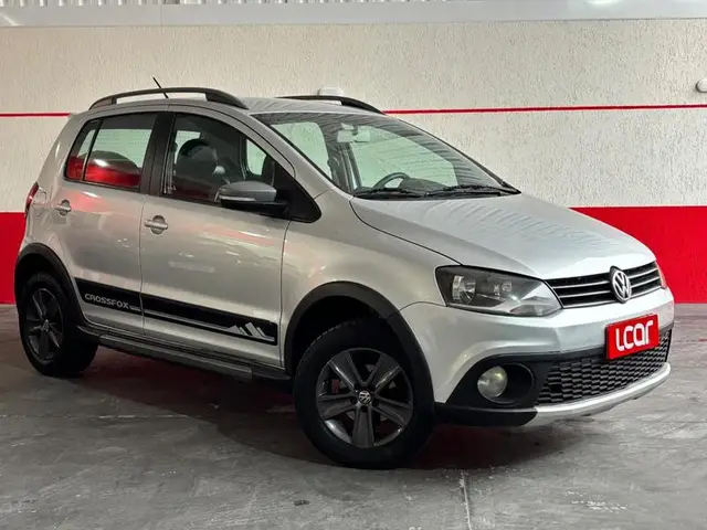 Carro Volkswagen CrossFox 2012 1.6 VHT (Flex)