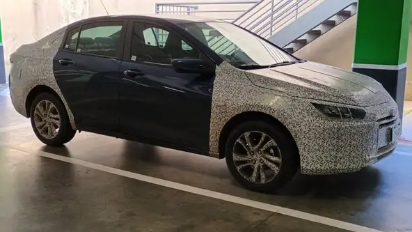 Além das mudanças por conta do Proconve, a montadora prepara algumas novidades no visual 