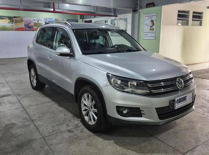 Volkswagen Tiguan 2.0 TSI
