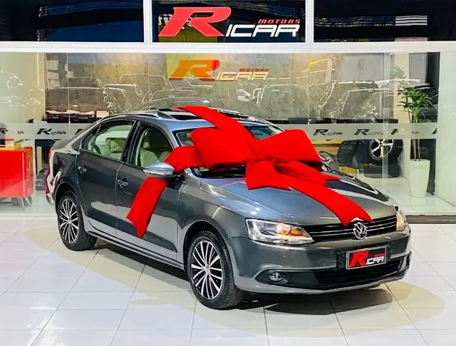 Carro Volkswagen Jetta 2013 2.0 Comfortline (Flex)
