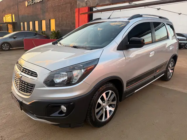 Carro Chevrolet Spin 2017 Activ 1.8 (Flex) (Aut)
