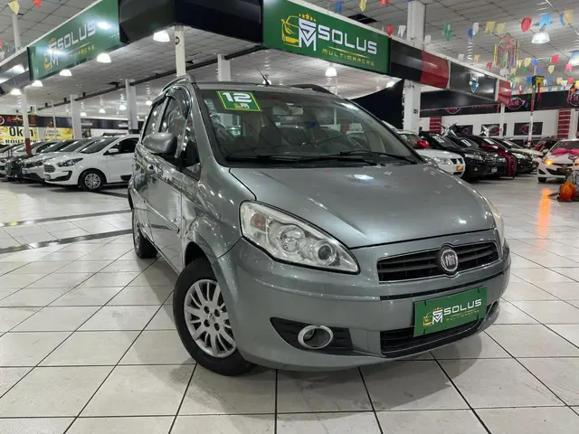 Carro Fiat Idea 2012 Attractive 1.4 8V (Flex)