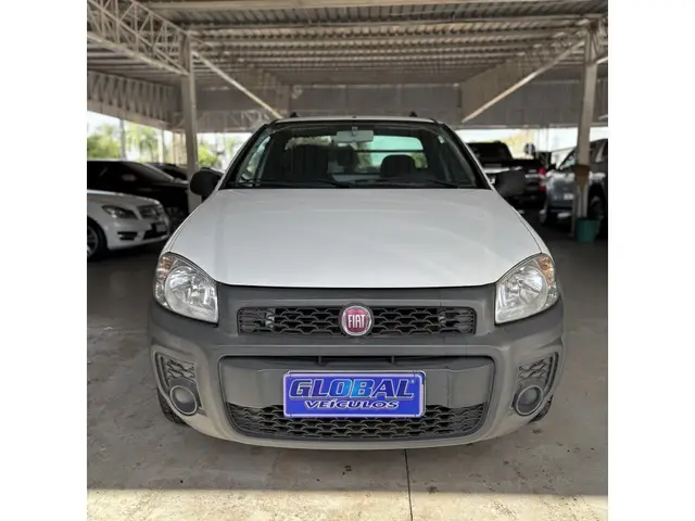 Carro Fiat Strada 2015 Working 1.4 (Flex)