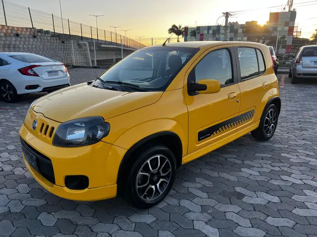 Carro Fiat Uno 2013 Sporting 1.4 8V (Flex) 4p