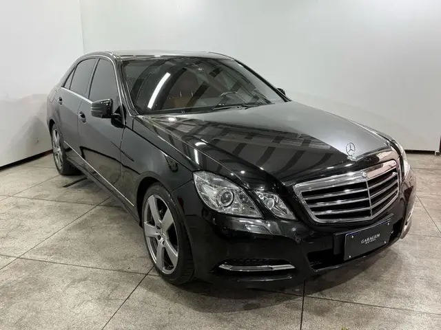 Carro Mercedes-Benz E 250  2013 Coupe 1.8 16V 204cv Aut.