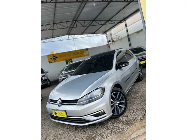 Carro Volkswagen Golf 2018 Comfortline 1.0 200 TSi (Aut) (Flex)