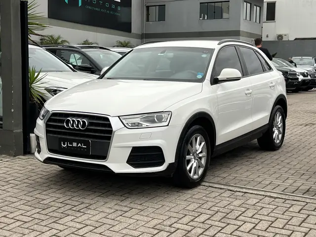 Carro Audi Q3 2016 1.4 TFSI Attraction S Tronic