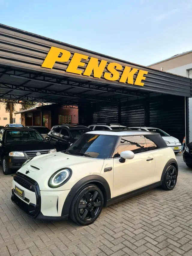 Carro MINI Cooper 2023 S 2.0 Turbo 16v 3p Aut.