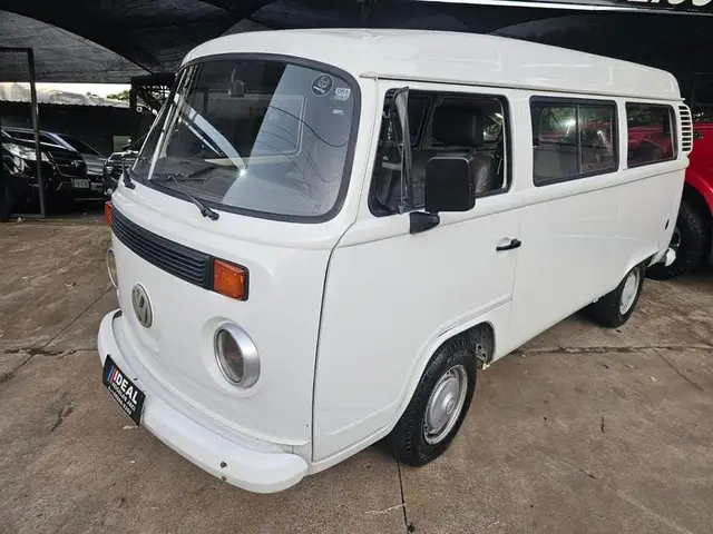 Carro Volkswagen Kombi 2005 Escolar 1.6