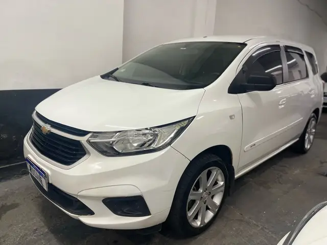 Carro Chevrolet Spin 2020 LS 1.8 5S (Flex)