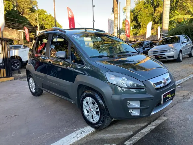 Carro Fiat Idea 2015 Adventure 1.8 16V Dualogic (Flex)