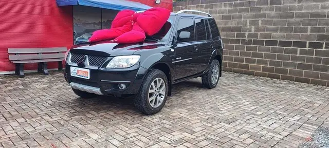 Carro Mitsubishi Pajero TR4 2013 2.0 16V 4x2 (Flex)