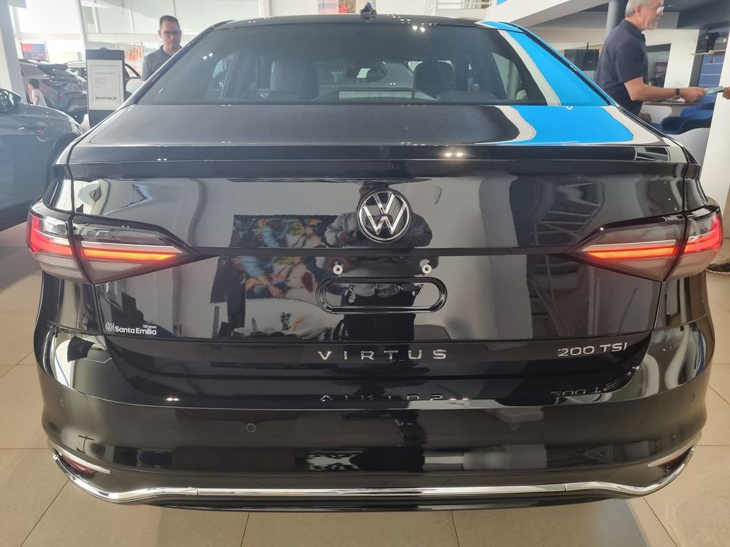 Virtus Highline 200 TSI